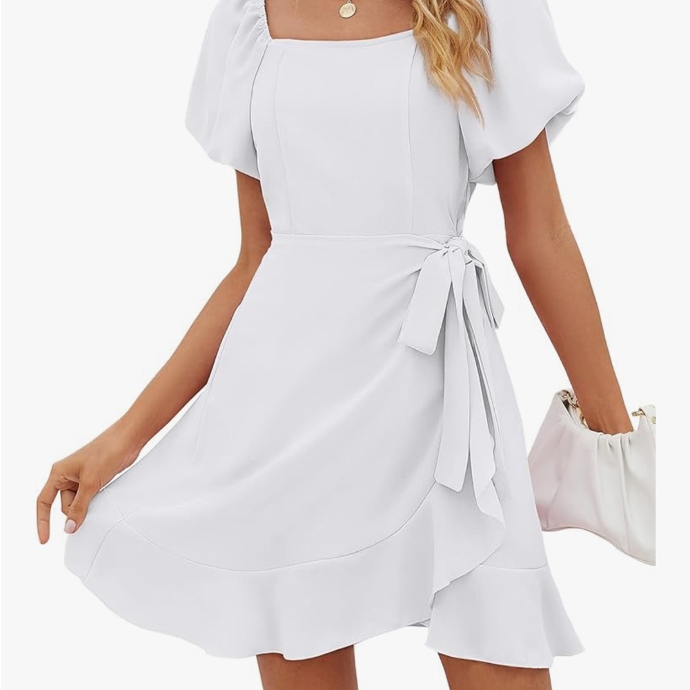 Elegant White Puff Sleeve Dress